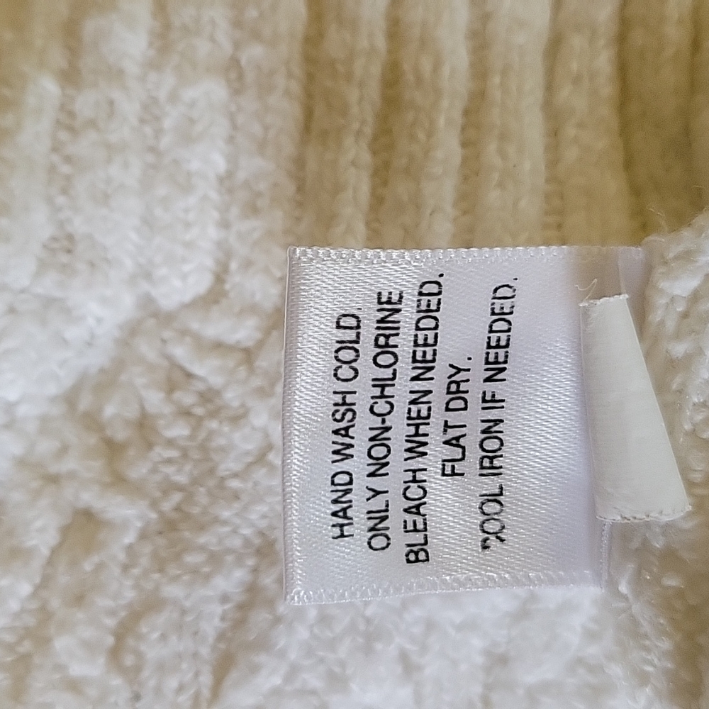 Crofts & Barrow Sweater White Rib Cable Knit Long Sleeve V- Neck Size Medium - Picture 10 of 10